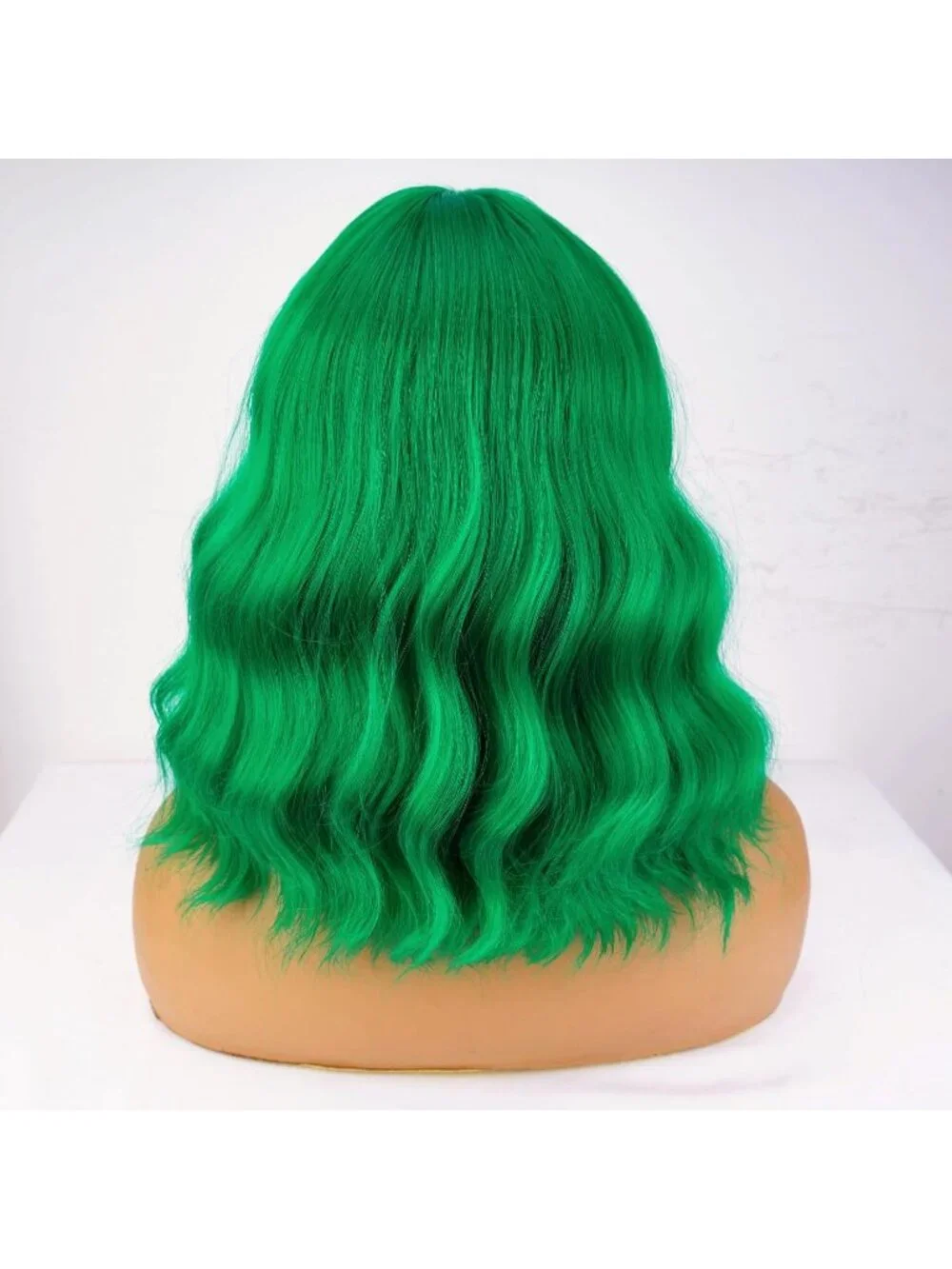 Women's Green 14 Inch Heat Resistant Short Bangs Bob Modern Wavy Wigs